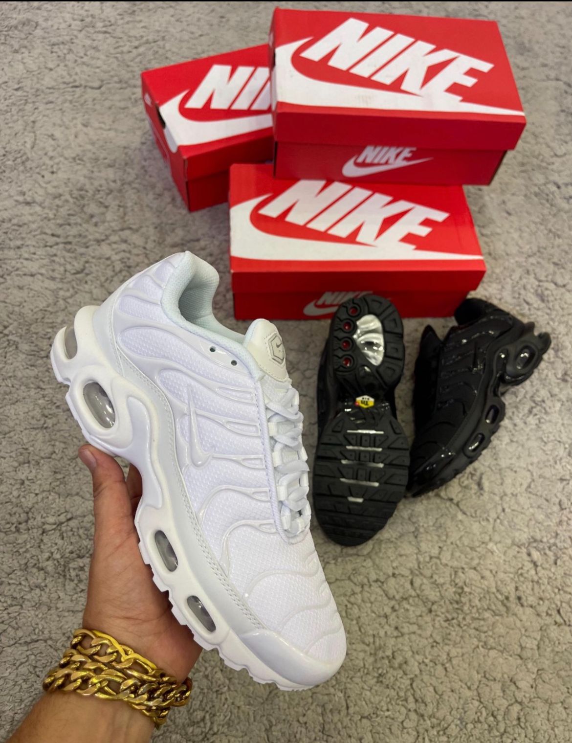 NIKE - TN (Opciones)