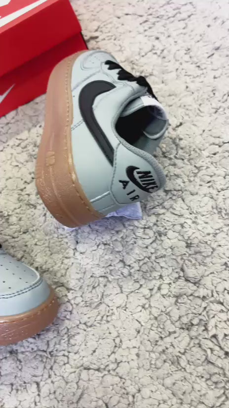 AIR FORCE - CORDUROY GREY GUM