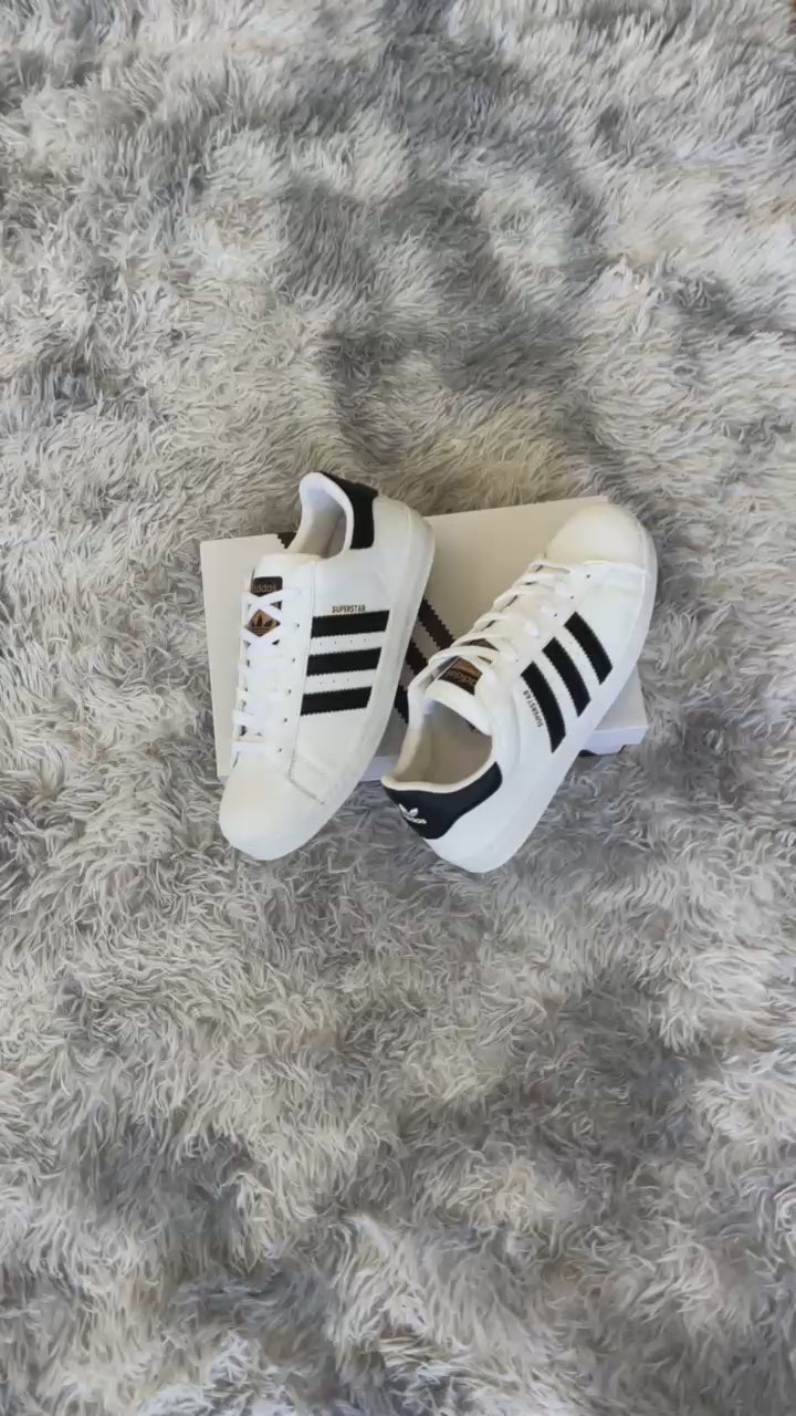 ADIDAS - SUPERSTAR (Opciones)